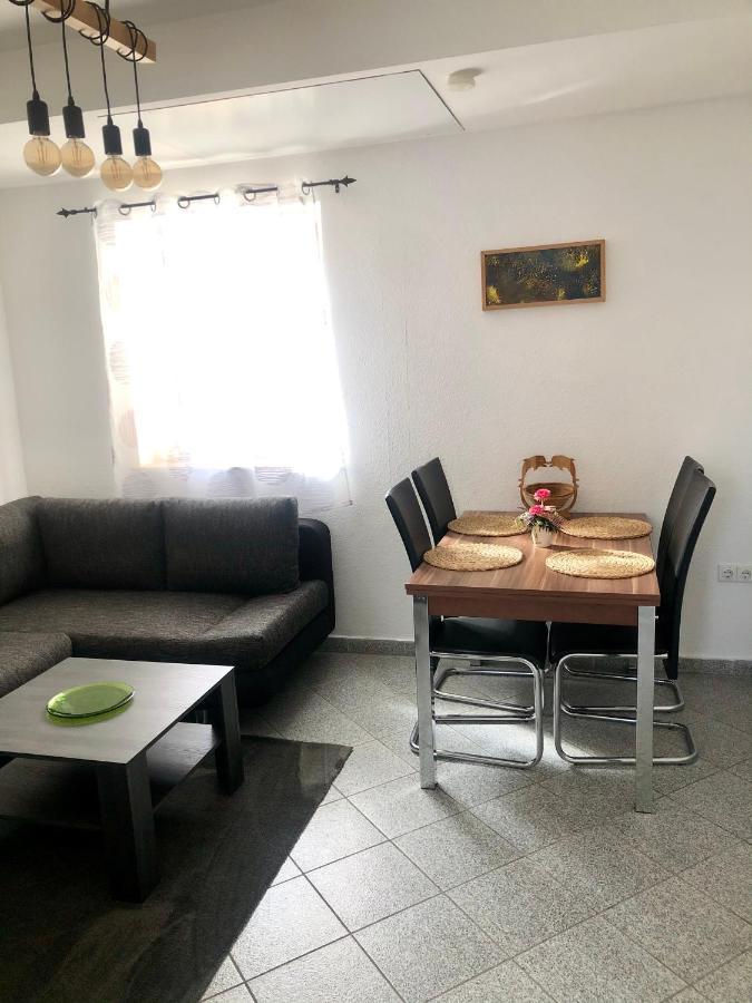 Delux Ferienwohnung Kunstgalerie Und Ilmradweg Kranichfeld Extérieur photo