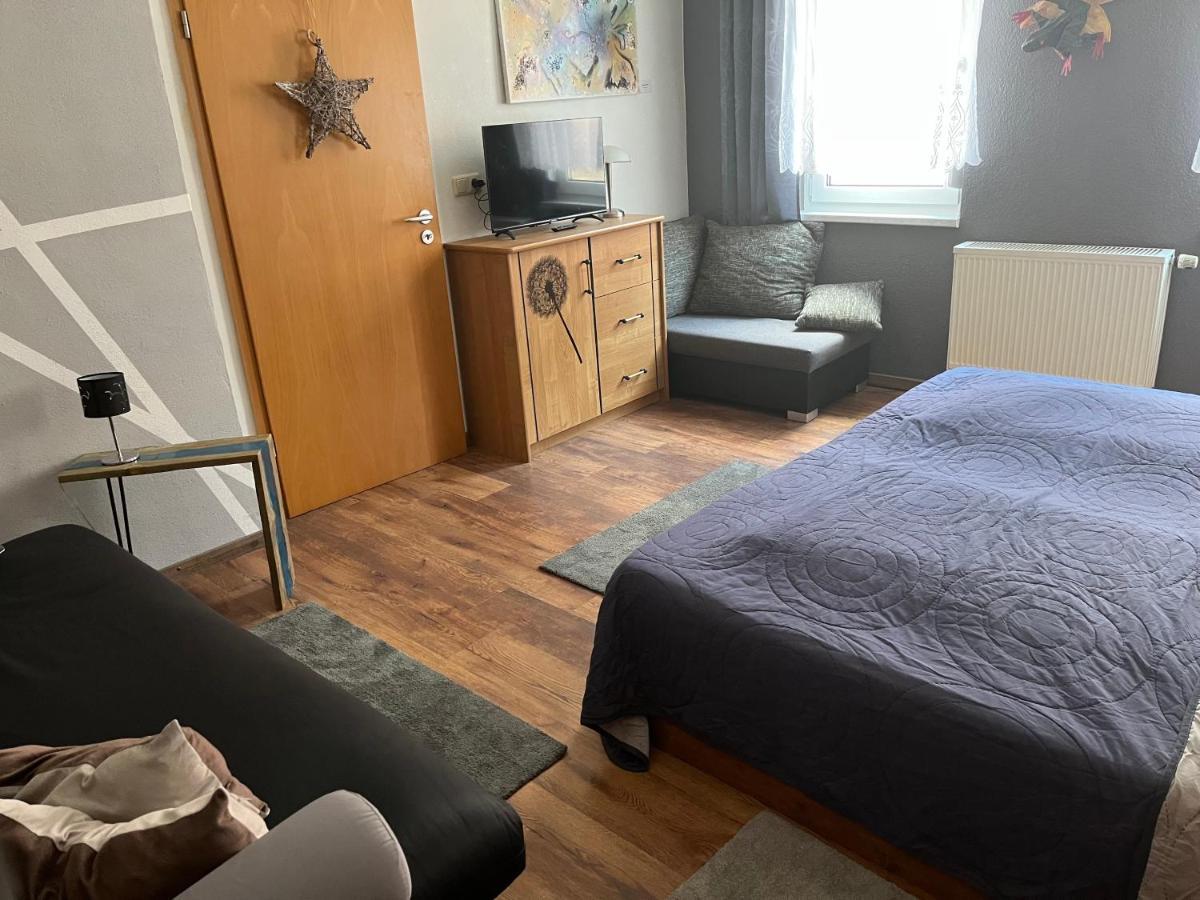 Delux Ferienwohnung Kunstgalerie Und Ilmradweg Kranichfeld Extérieur photo