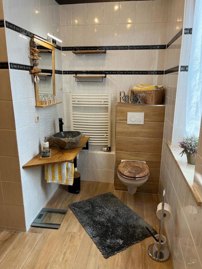 Delux Ferienwohnung Kunstgalerie Und Ilmradweg Kranichfeld Extérieur photo
